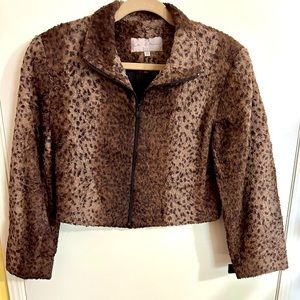 Faux fur leopard print cropped jacket size medium